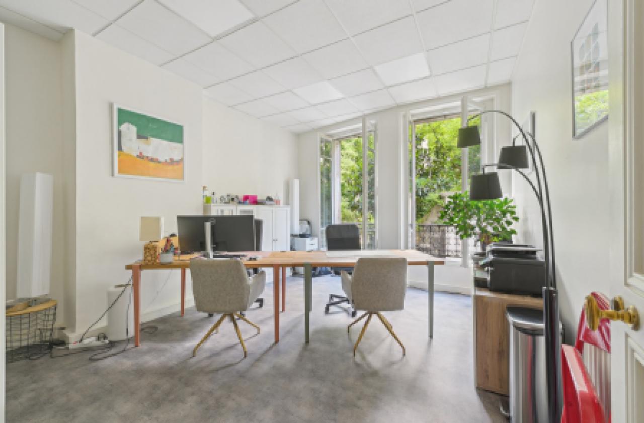 Bureau Paris 241m² Location bureau Paris OLBUR2529446 4